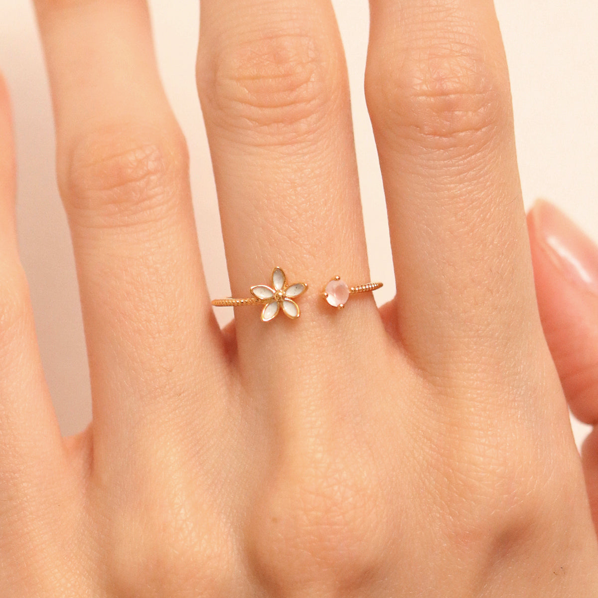 Rose quartz flower ring-1